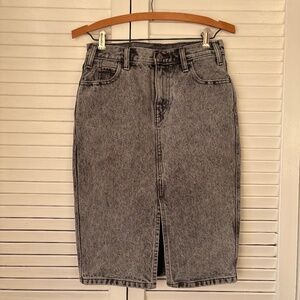 Levi’s Black Stonewashed Denim Pencil Skirt